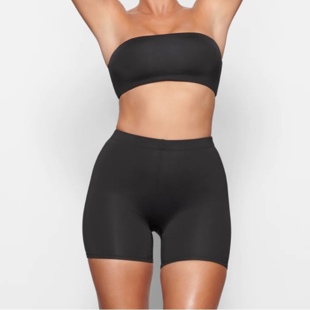 NWT SKIMS Signature Swim Mid Waist Shorts Size 2XL Black Pool Resort Vacation